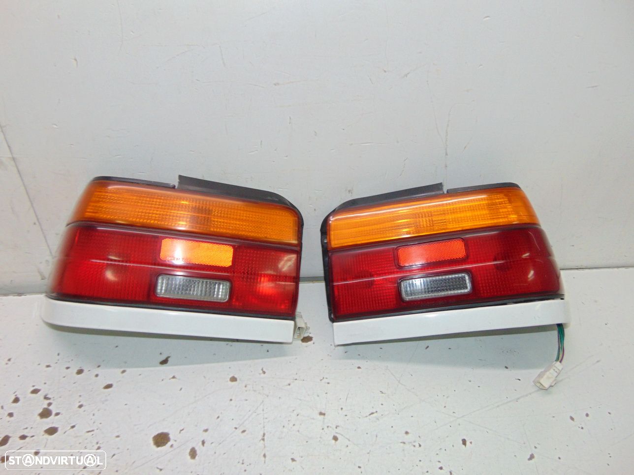 Toyota corolla farolins - 1