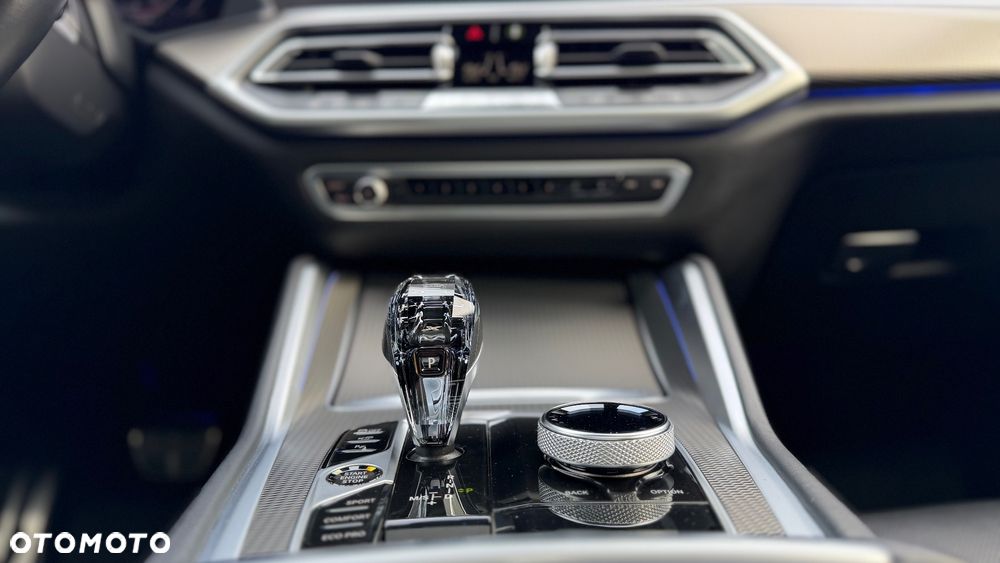 BMW X6 xDrive40d - 26