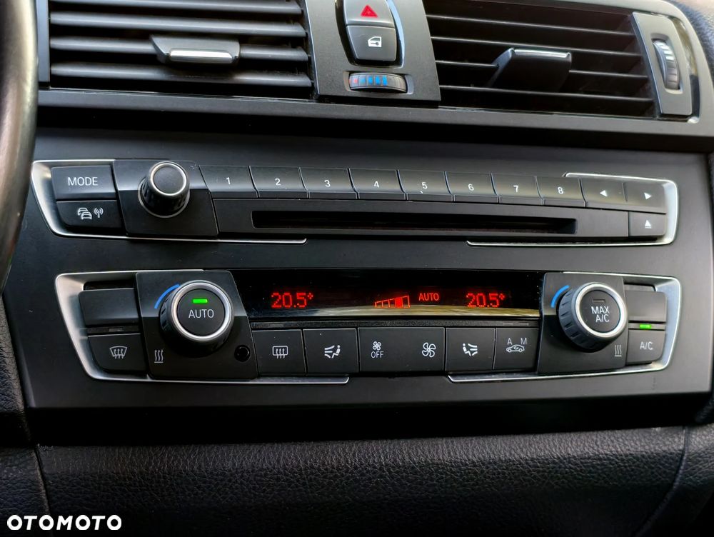 BMW Seria 1 125d - 11