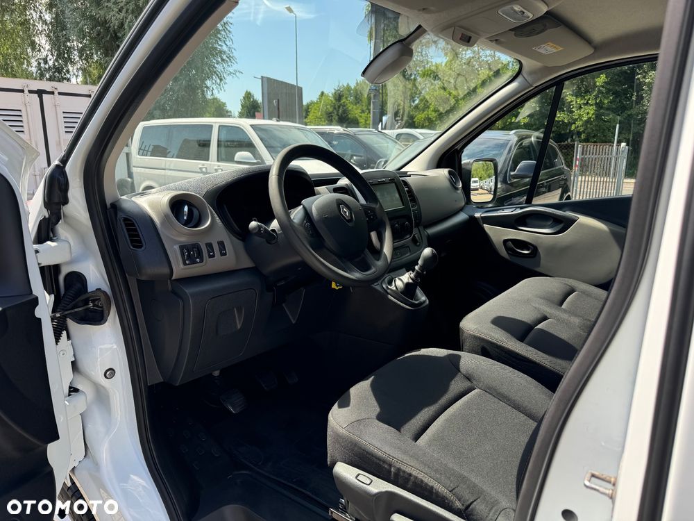 Renault Trafic - 22