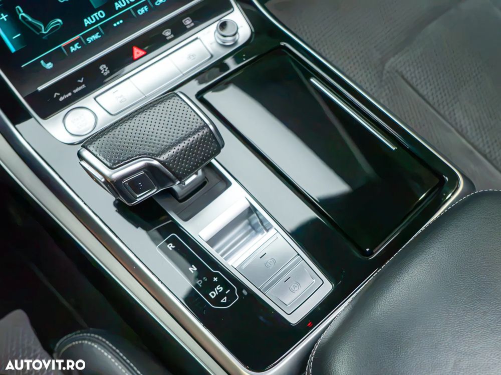 Audi Q8 3.0 50 TDI quattro Tiptronic MHEV - 31