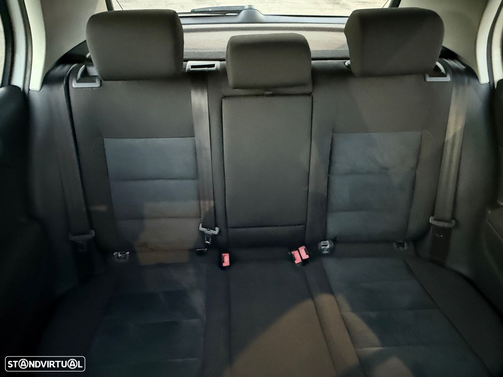 VW Golf 1.4 TSi Highline - 11