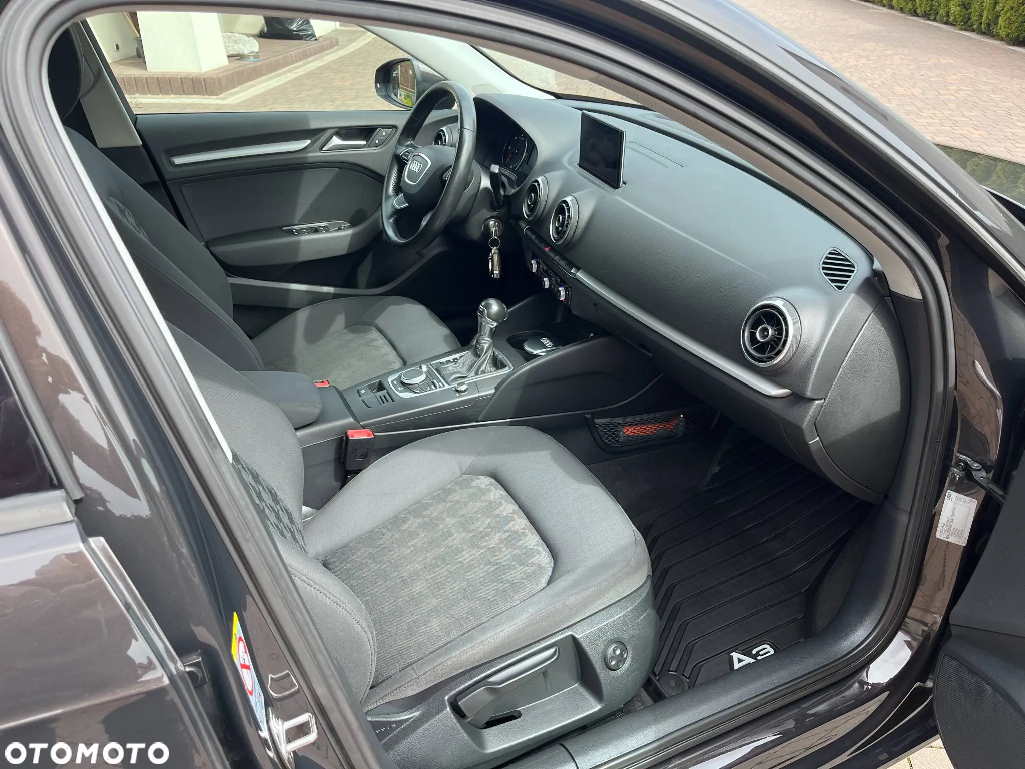 Audi A3 1.6 TDI Attraction S tronic - 11