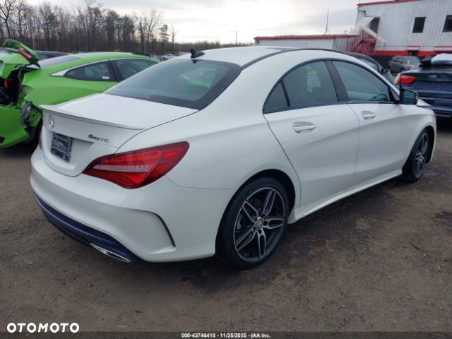 Mercedes-Benz CLA 250 4-Matic AMG Line - 4