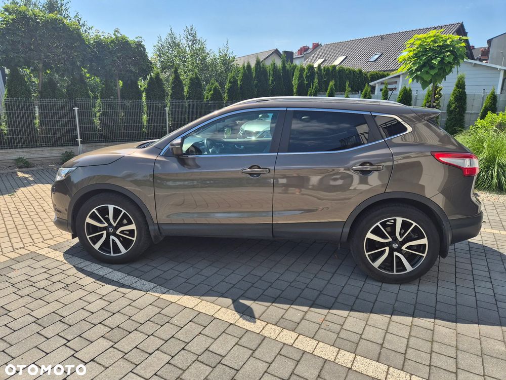 Nissan Qashqai 1.2 DIG-T N-Connecta - 1