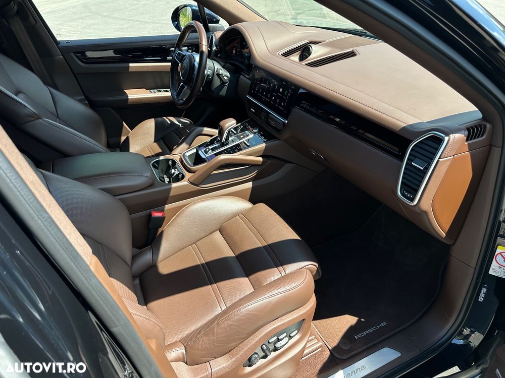 Porsche Cayenne Standard - 17