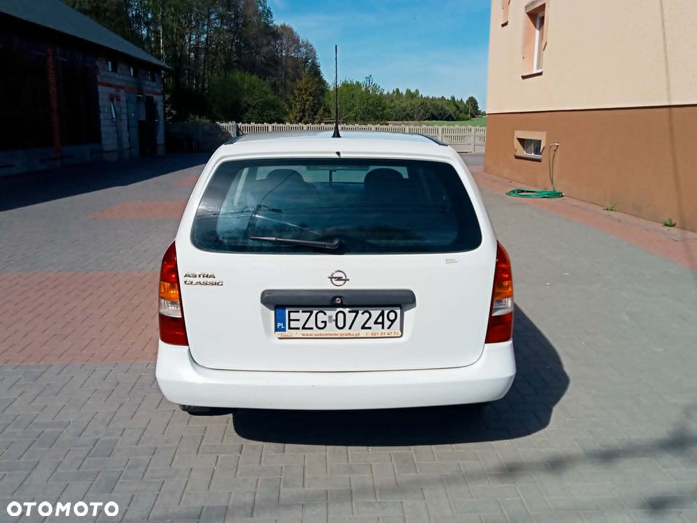 Opel Astra 1.7 CDTI - 12