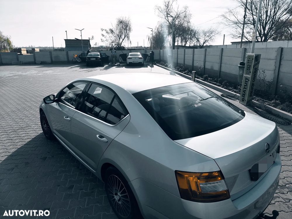 Skoda Octavia 2.0 TDI AMBITION - 13