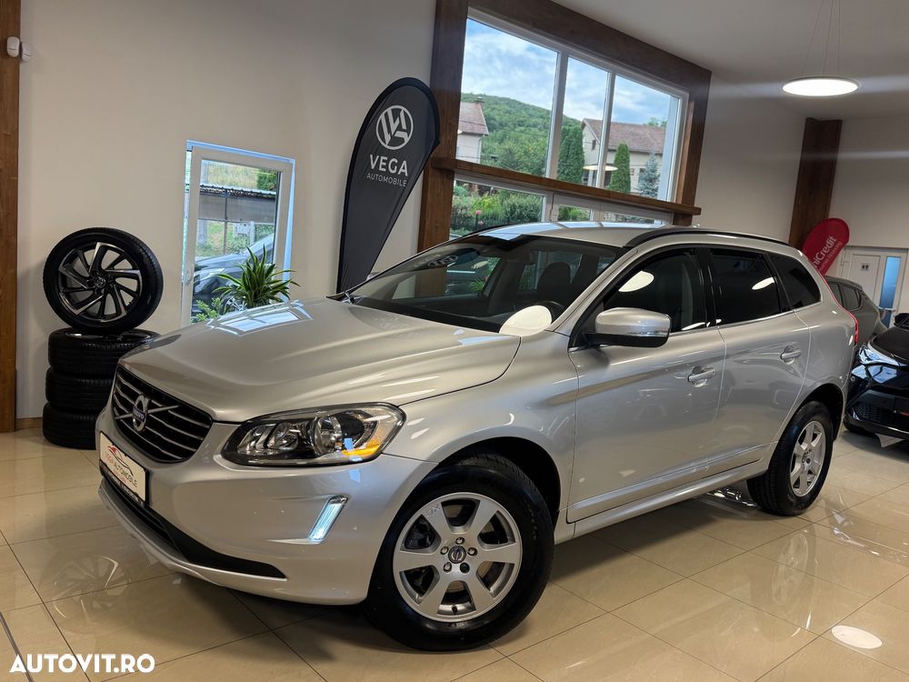Volvo XC 60 D4 AWD Geartronic Momentum - 2
