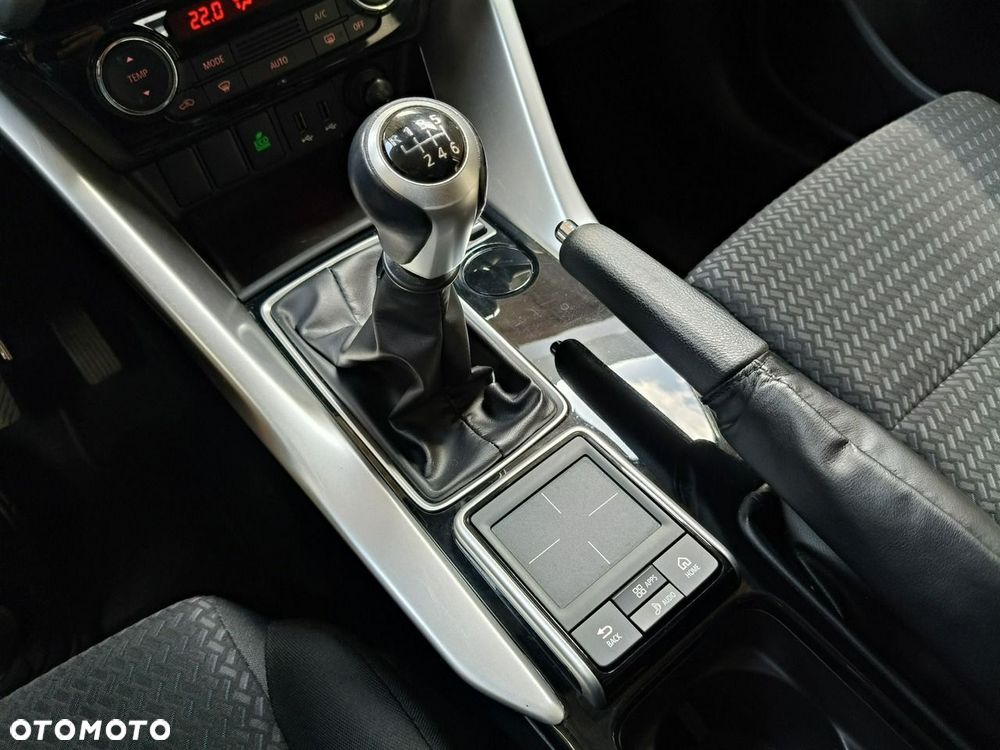 Mitsubishi Eclipse Cross - 27