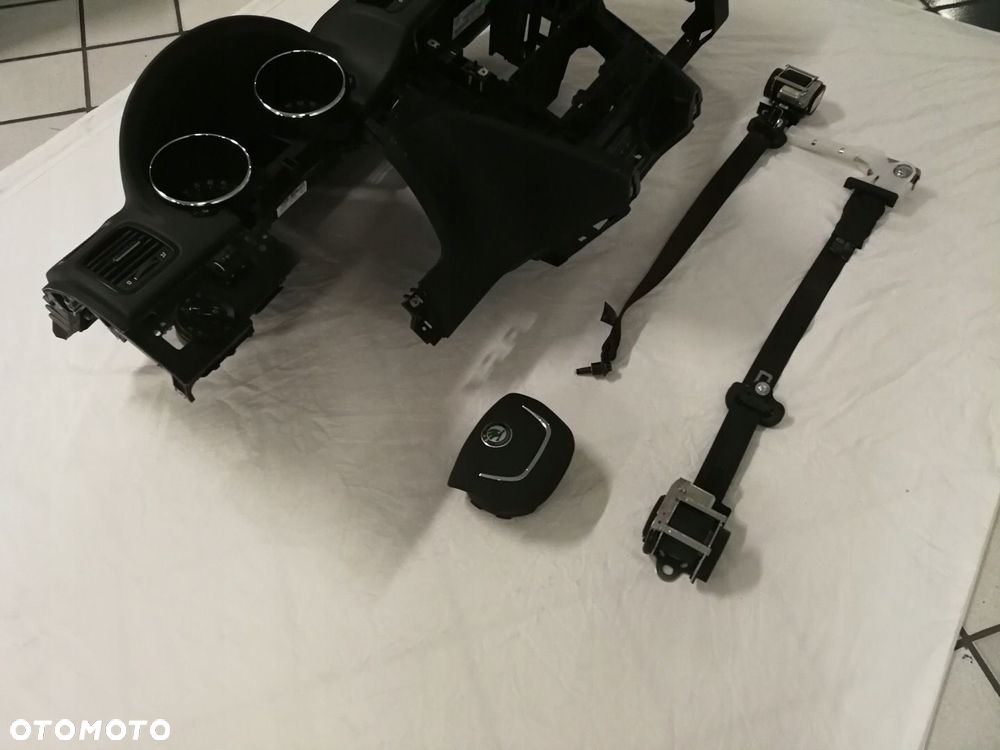 DESKA ROZDZIELCZA AIRBAG SKODA YETI - 3