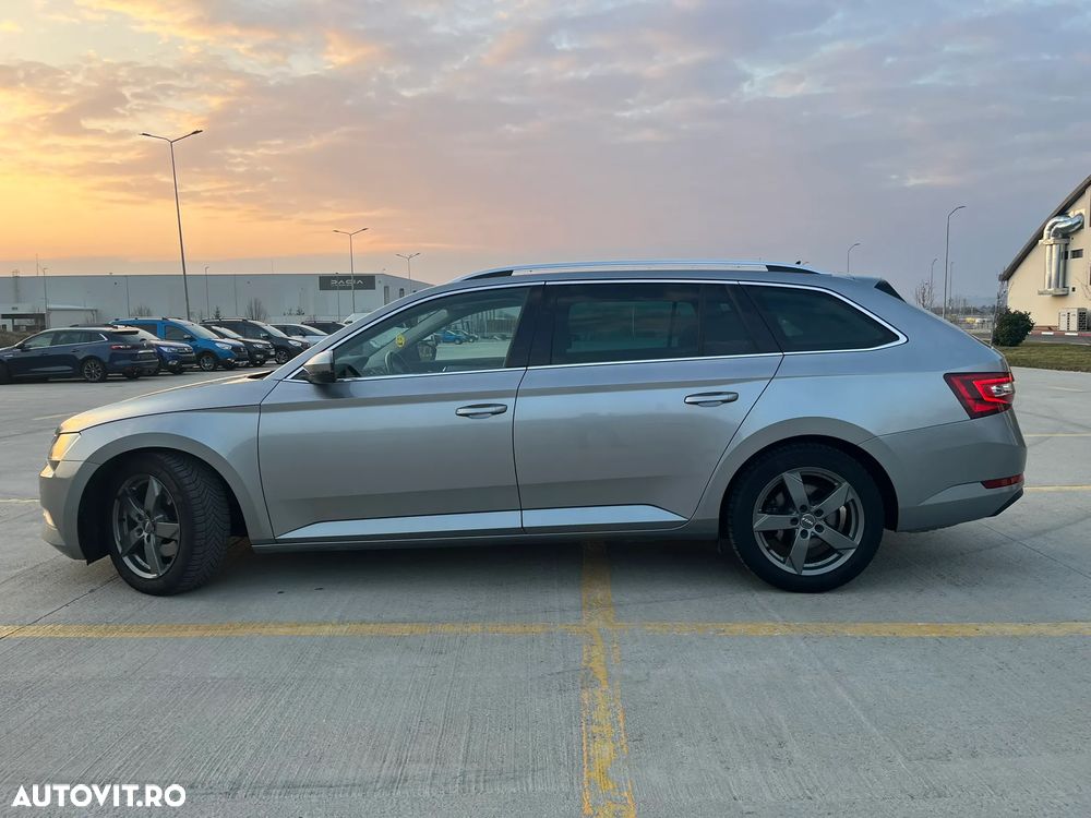 Skoda Superb 2.0 TDI DSG Style - 12