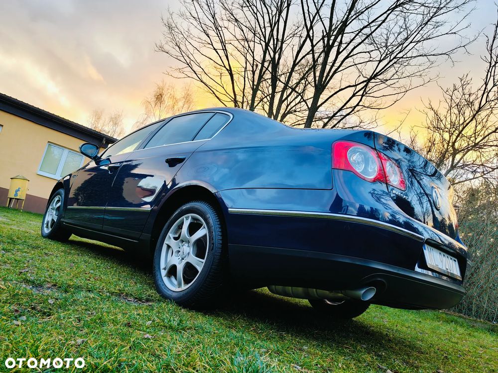 Volkswagen Passat 1.6 Comfortline - 5