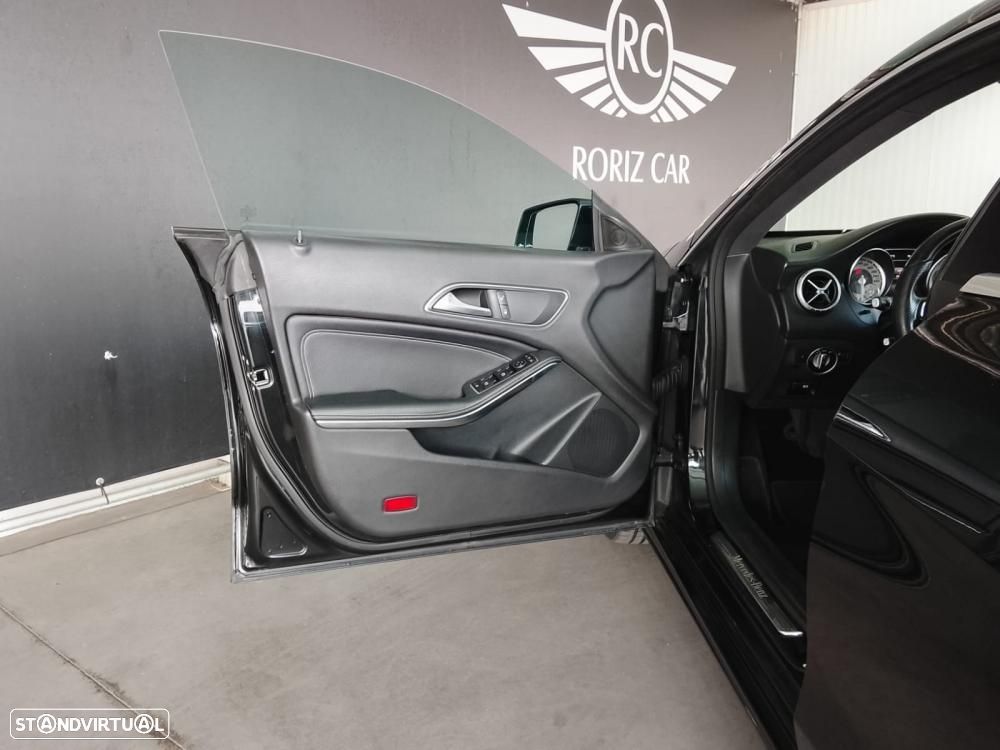 Mercedes-Benz CLA 200 - 32