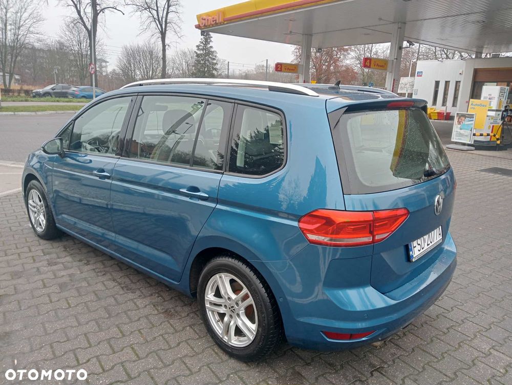 Volkswagen Touran 2.0 TDI SCR (BlueMotion Technology) DSG Comfortline - 4