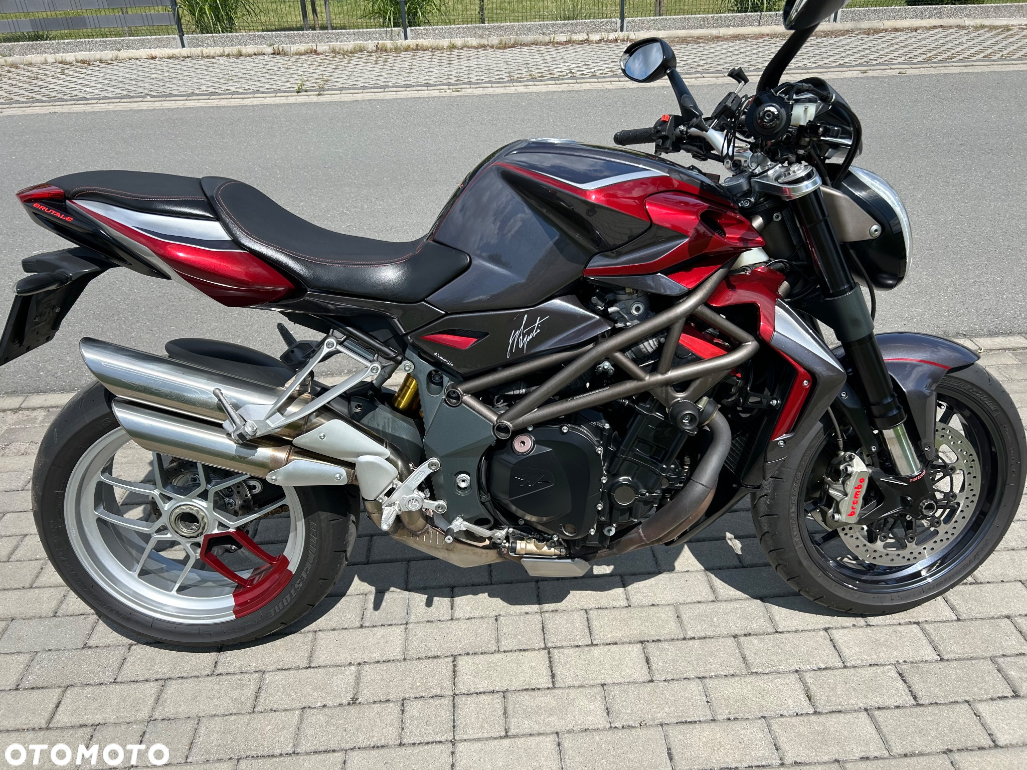 MV AGUSTA Brutale - 4