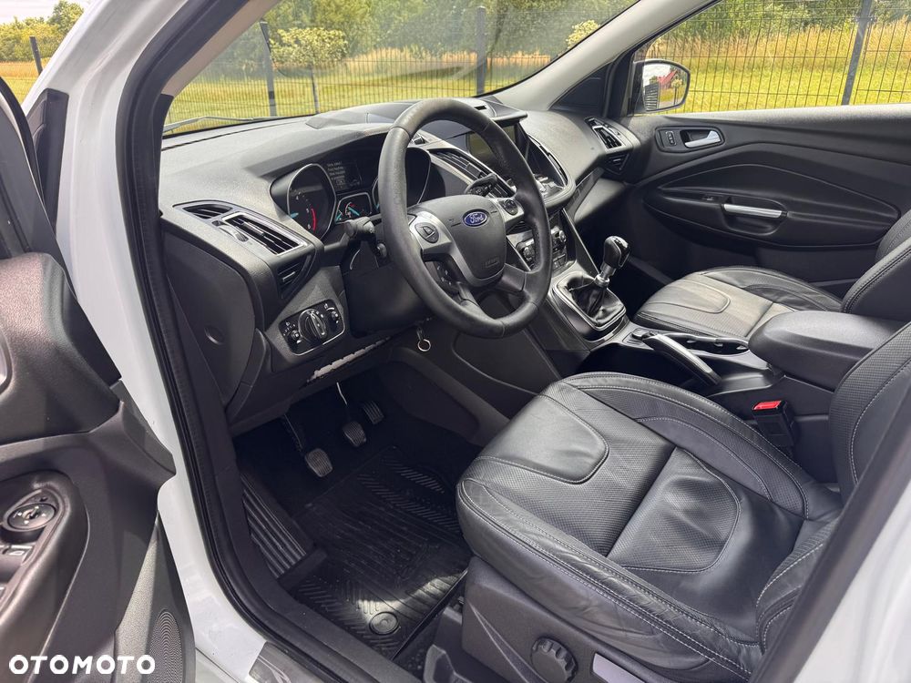 Ford Kuga - 13