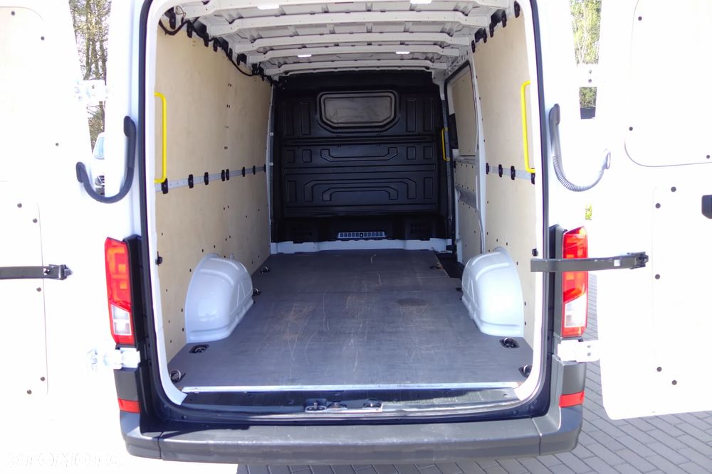 Volkswagen Crafter  Automat 2.0 TDI 140 KM L2H1 Klima Kamera - 9
