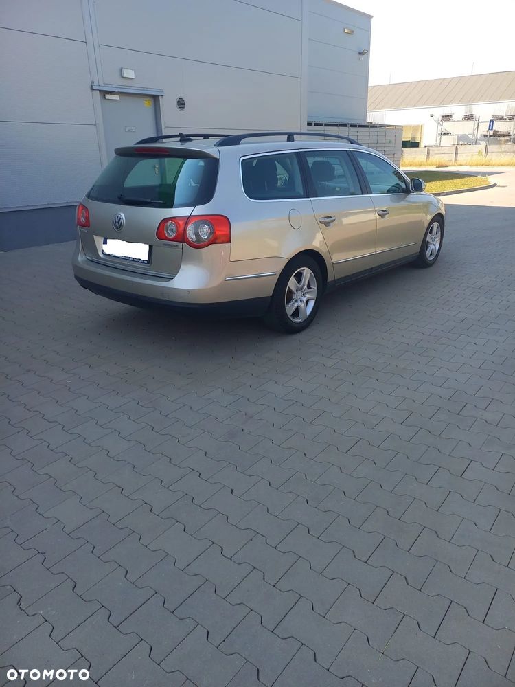 Volkswagen Passat 1.9 TDI DPF BlueMotion - 3