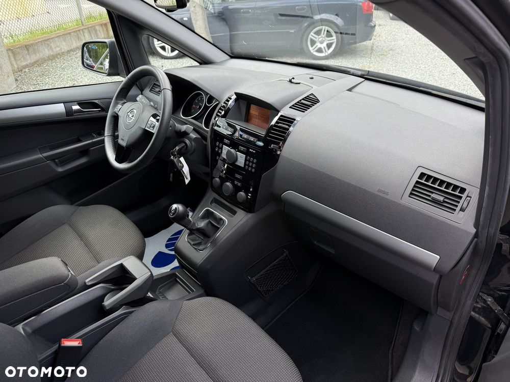 Opel Zafira 1.8 Innovation - 21