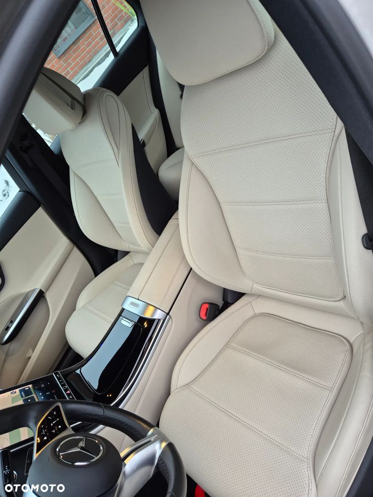 Mercedes-Benz Klasa C 200 d 9G-TRONIC - 14