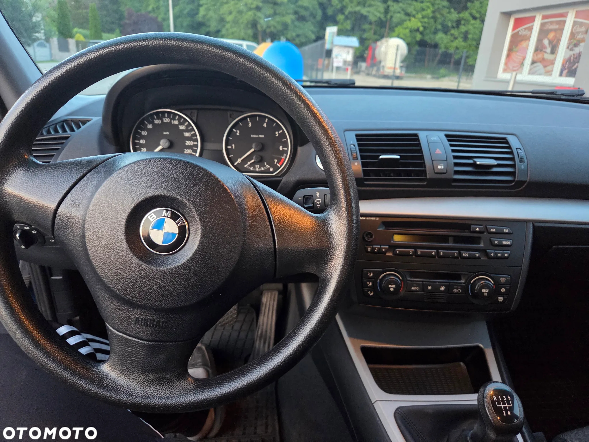 BMW Seria 1 116i - 15