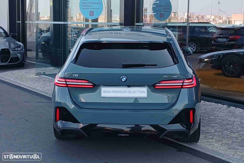 BMW i5 Touring eDrive40 - 6