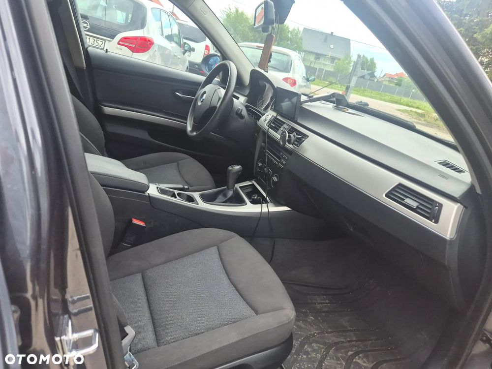 BMW Seria 3 - 14