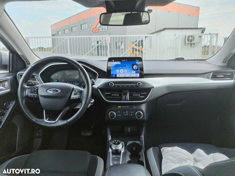 Ford Focus 1.5 TDCi Powershift Titanium - 3