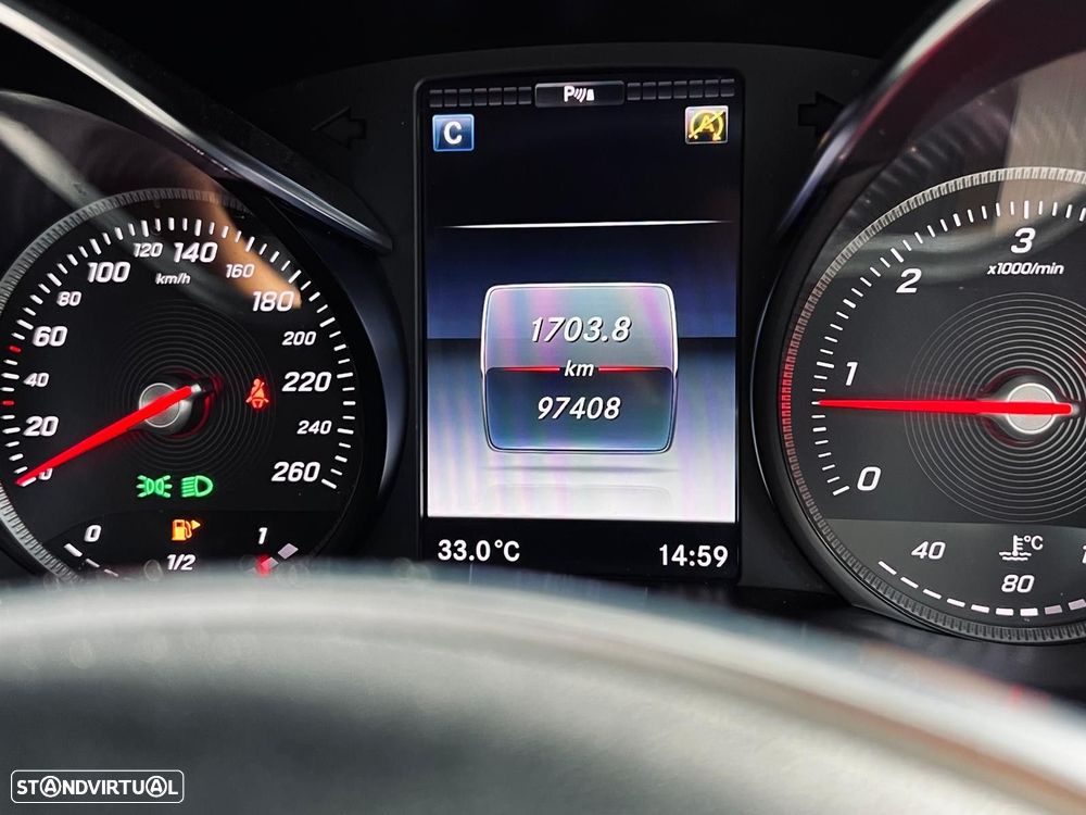 Mercedes-Benz C 220 d Cabrio AMG Line - 29