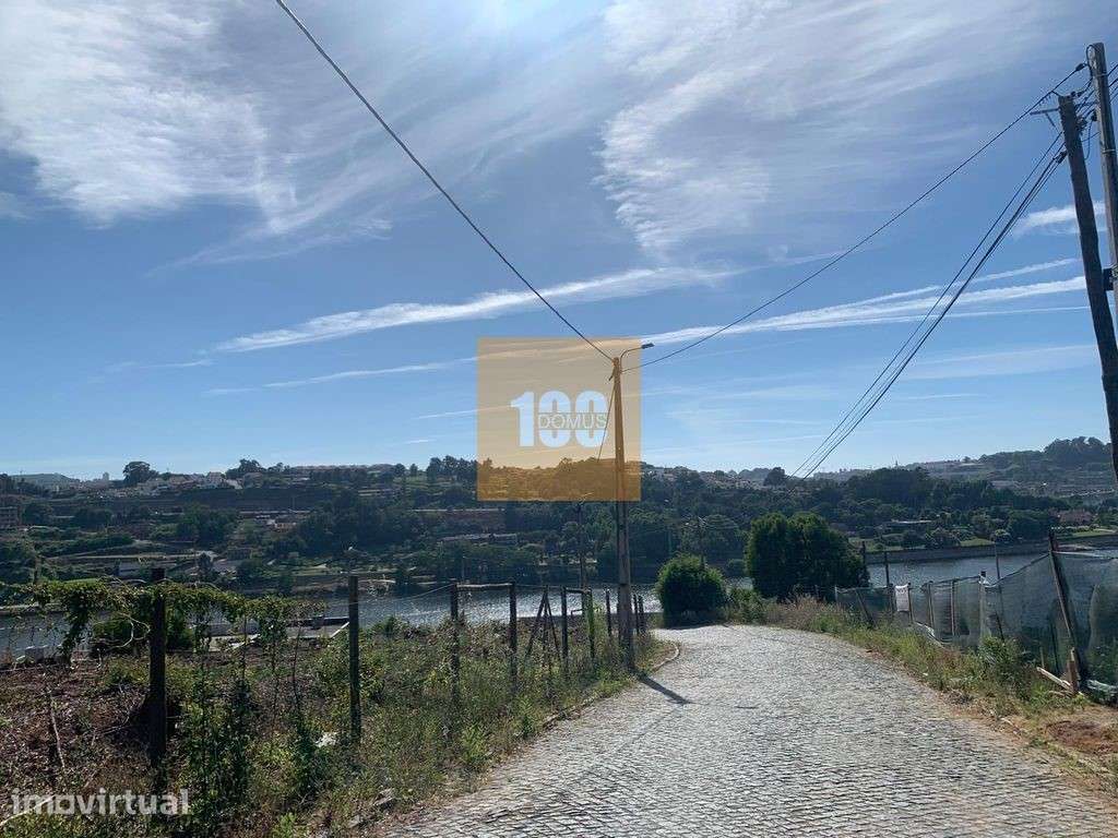 Terrenos com vista Rio perto do Palácio do Freixo - Grande imagem: 5/15