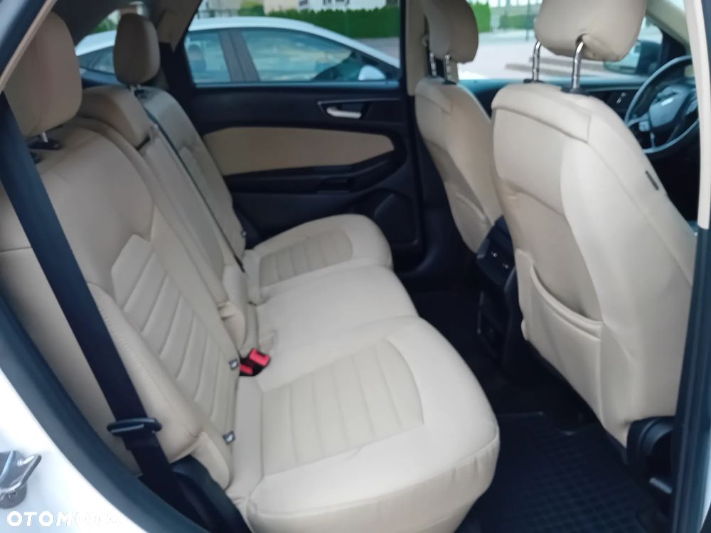 Ford Edge - 23