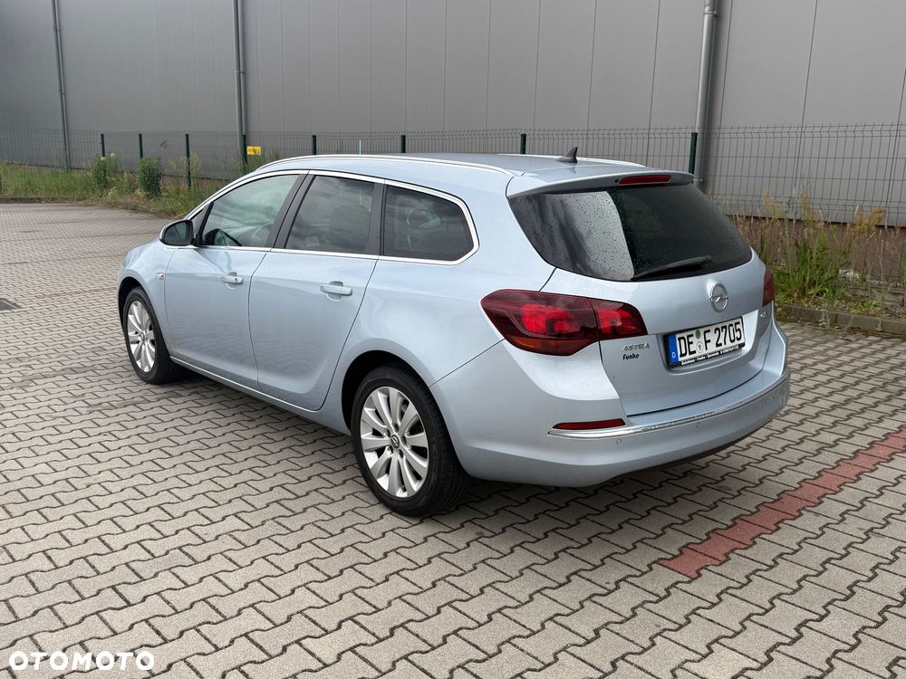 Opel Astra 1.7 CDTI Cosmo - 2