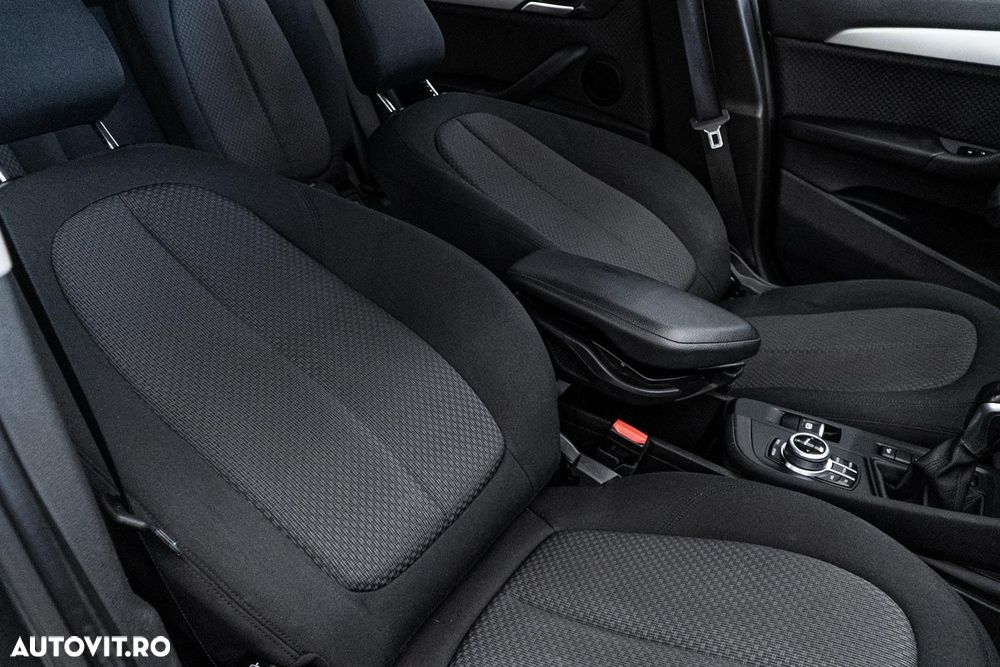 BMW X1 xDrive18d Aut. Sport Line - 37
