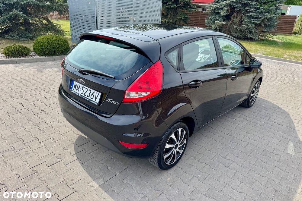 Ford Fiesta - 11