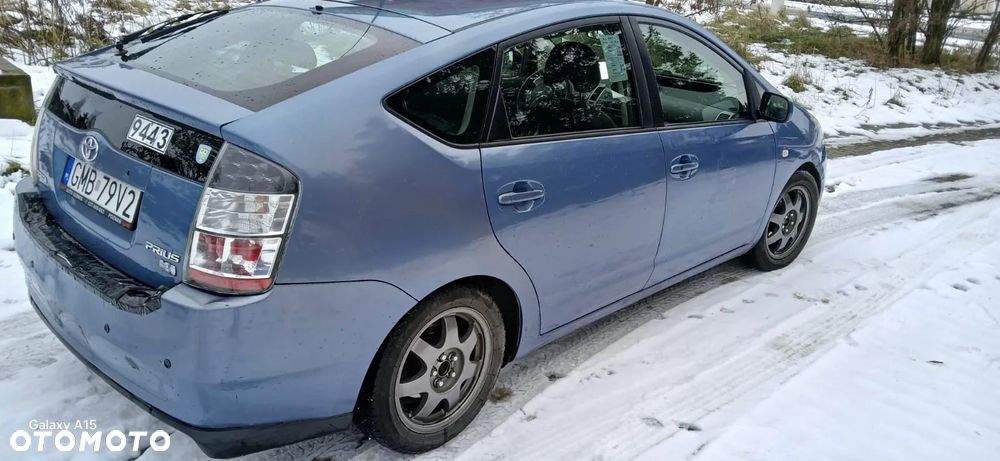 Toyota Prius 1.5 VVT-i Sol - 3