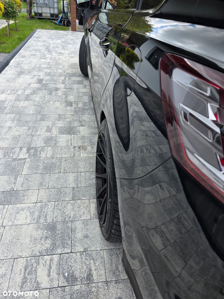 Ford S-Max - 9