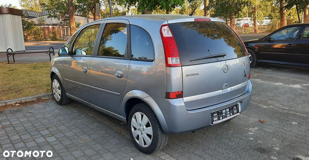 Opel Meriva 1.6 16V Cosmo - 3