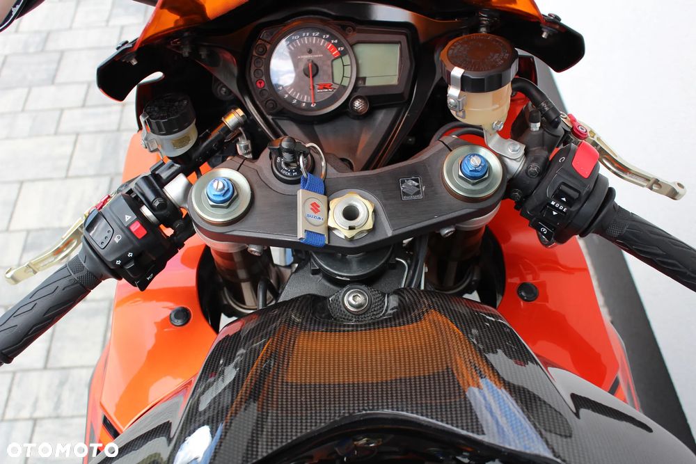 Suzuki GSX-R - 16