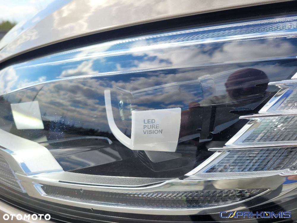 Renault Grand Scenic - 18