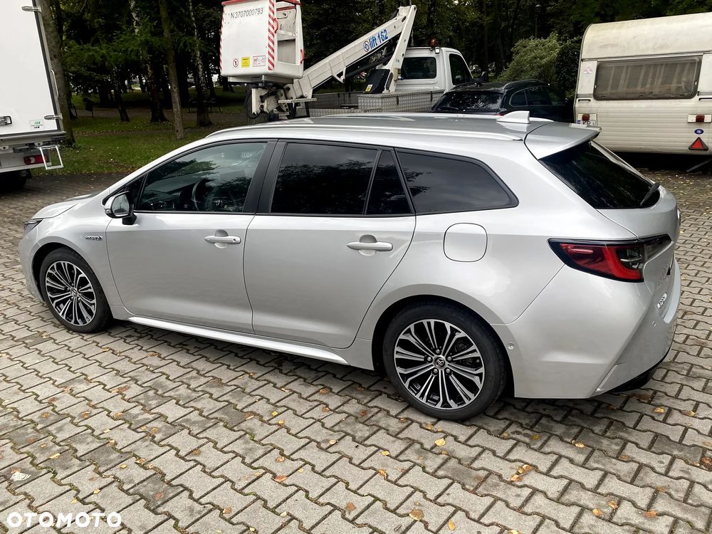 Toyota Corolla 2.0 Hybrid Comfort - 12