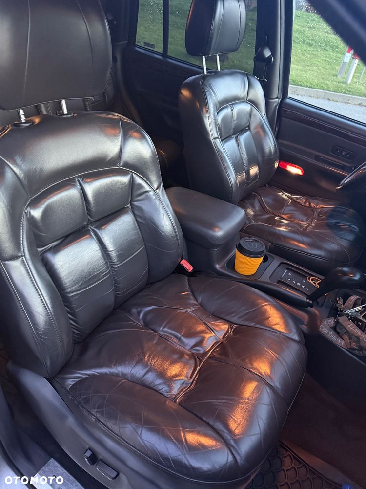 Jeep Grand Cherokee - 18