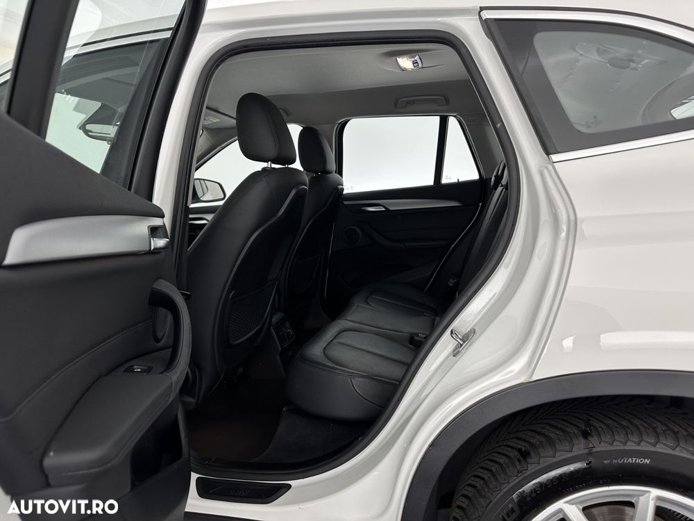 BMW X1 sDrive16d Sport Line - 8