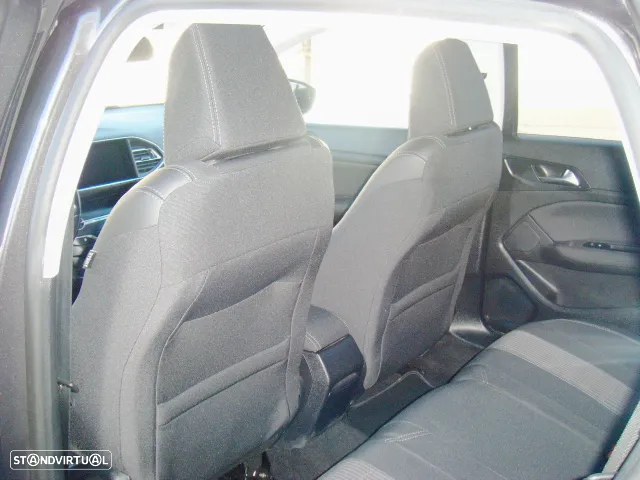 Peugeot 308 SW 1.2 PureTech Allure Pack EAT8 - 48