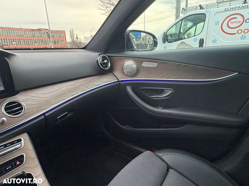 Mercedes-Benz E 220 d 4Matic All-Terrain 9G-TRONIC Exclusive - 10