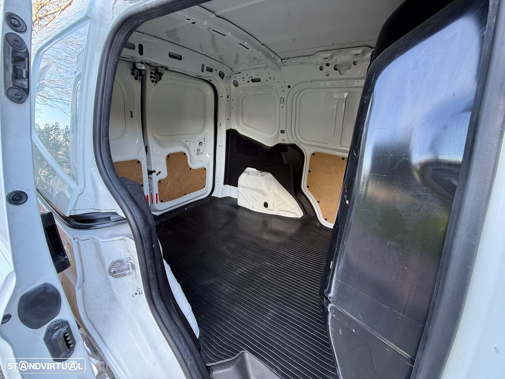 Ford Transit Courier 1.5 TDCI - 23