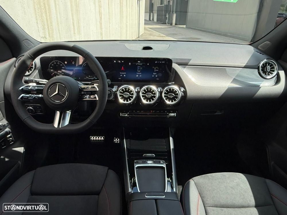 Mercedes-Benz GLA 250 e AMG Line - 12