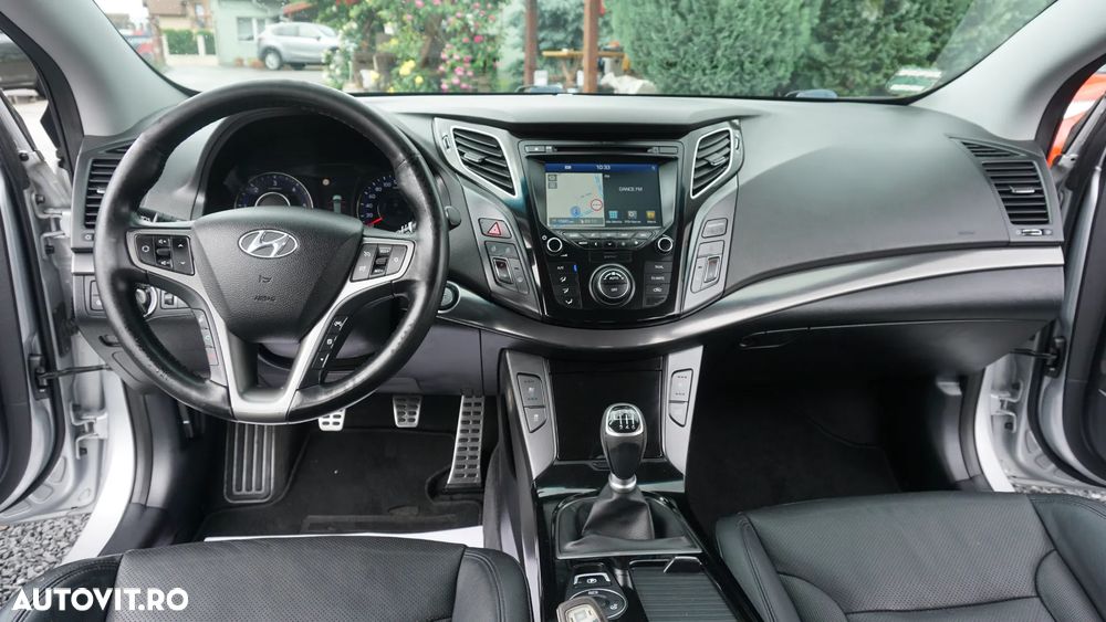 Hyundai i40 1.7 CRDI CW ISG Supreme+ - 17