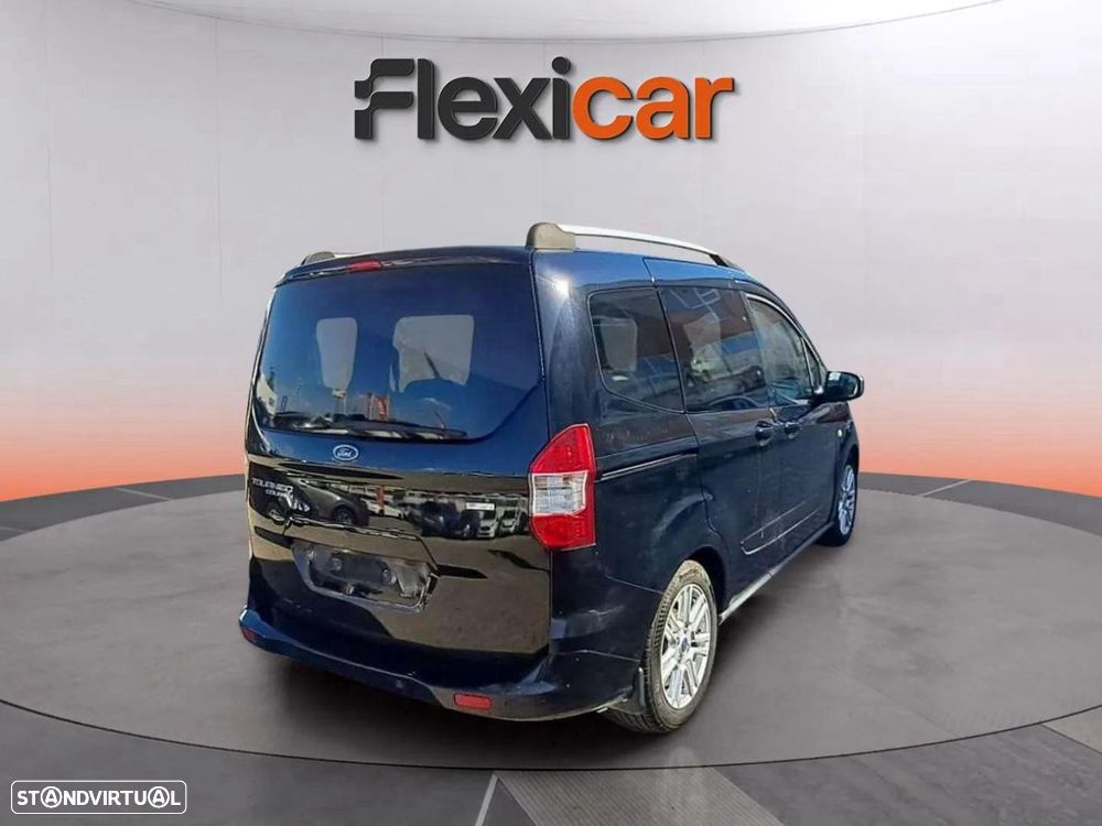 Ford Tourneo Courier 1.0 EcoBoost Titanium - 8