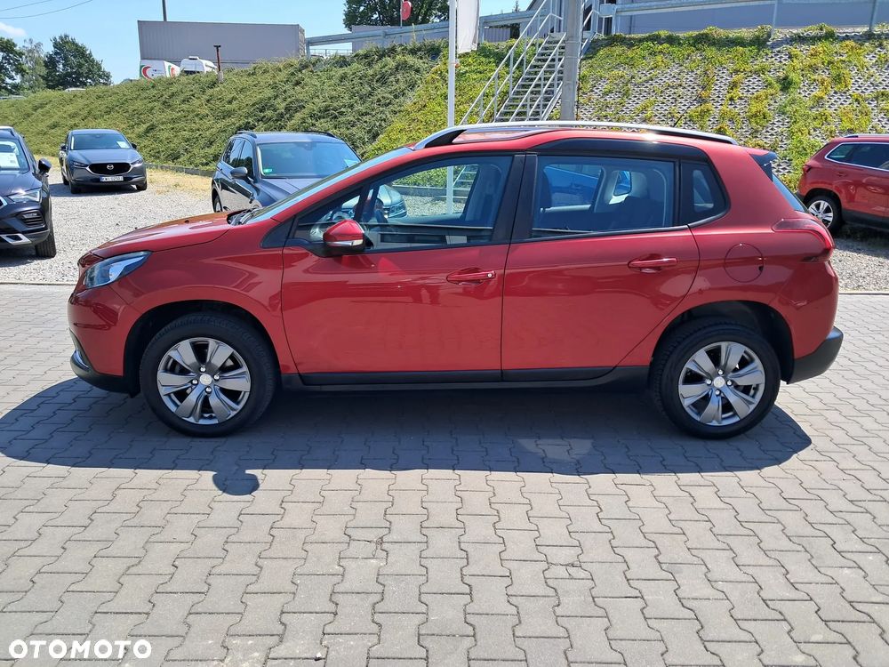 Peugeot 2008 1.2 Pure Tech Active S&S - 6